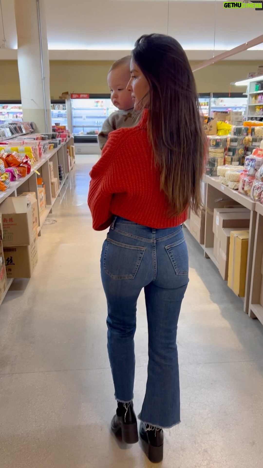 Olivia Munn - 86K Likes - First trip to the Asian market🧧🎏🏮