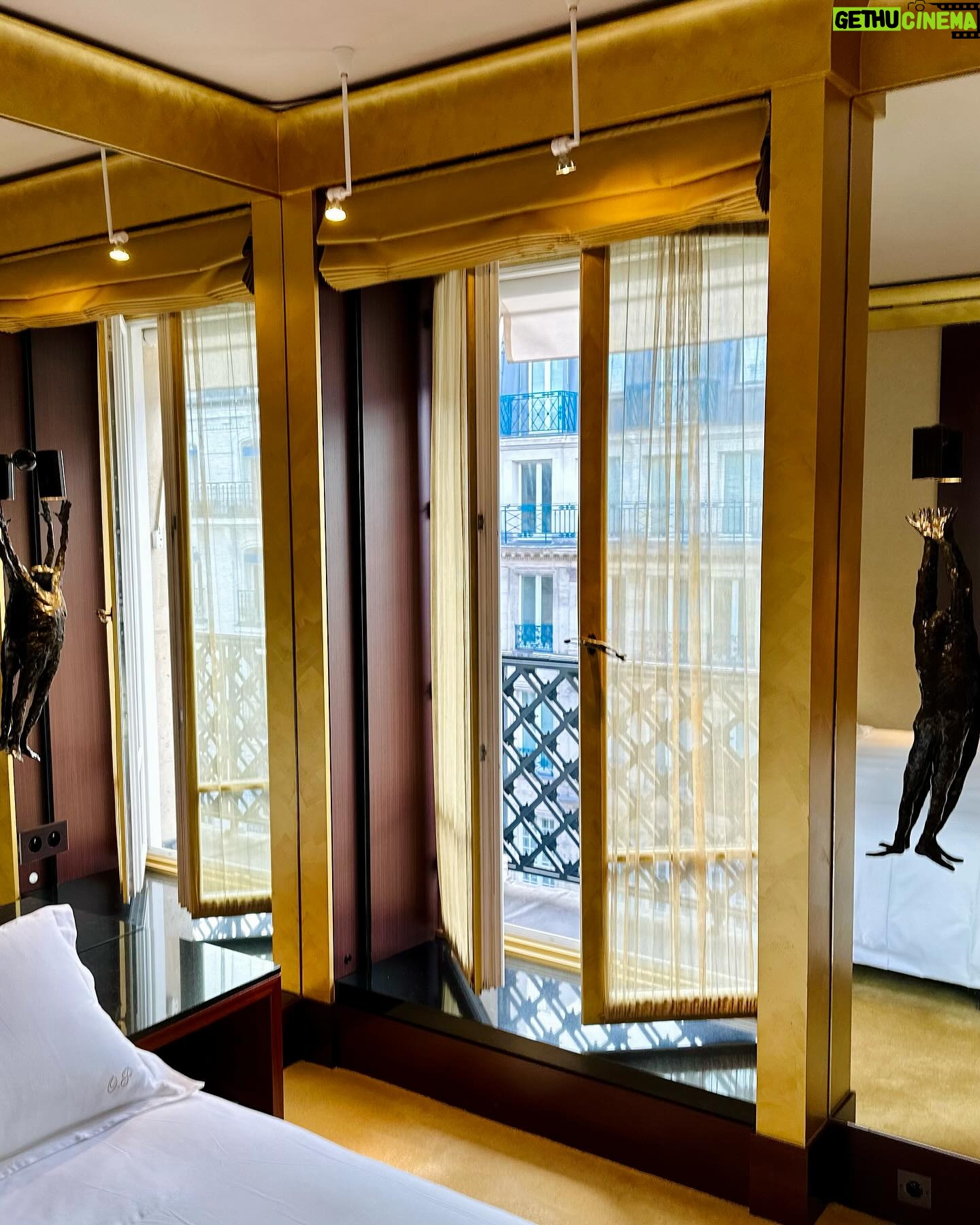 Olivia Palermo Instagram - Thank you @parkhyattparis for another wonderful stay - it was so nice to be able to enjoy the property and impeccable service outside of the craze of fashion week ☕️🥐🇫🇷💗 📷 (1,3,5,6,8): @nikagunchak