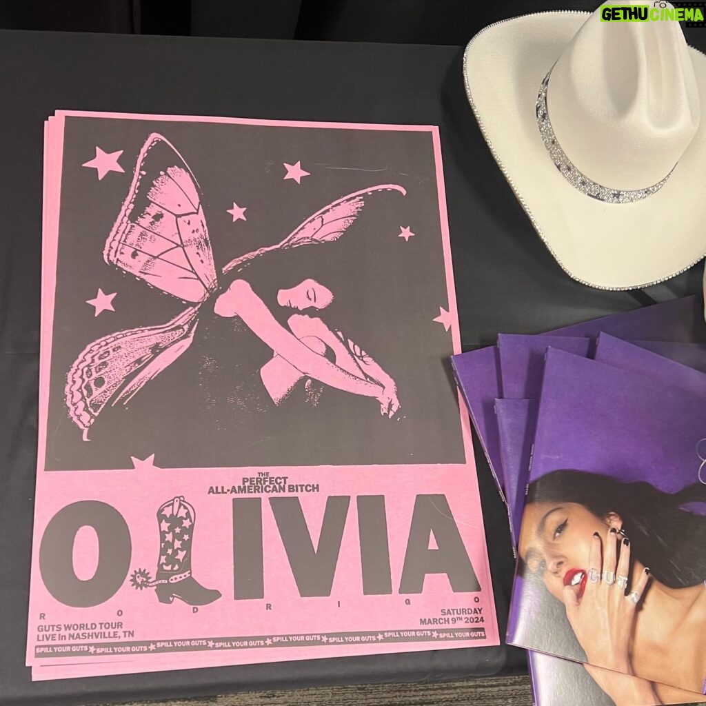 Olivia Rodrigo Instagram - Nashville!!!!!! whatta dream 🤠🤠🤠