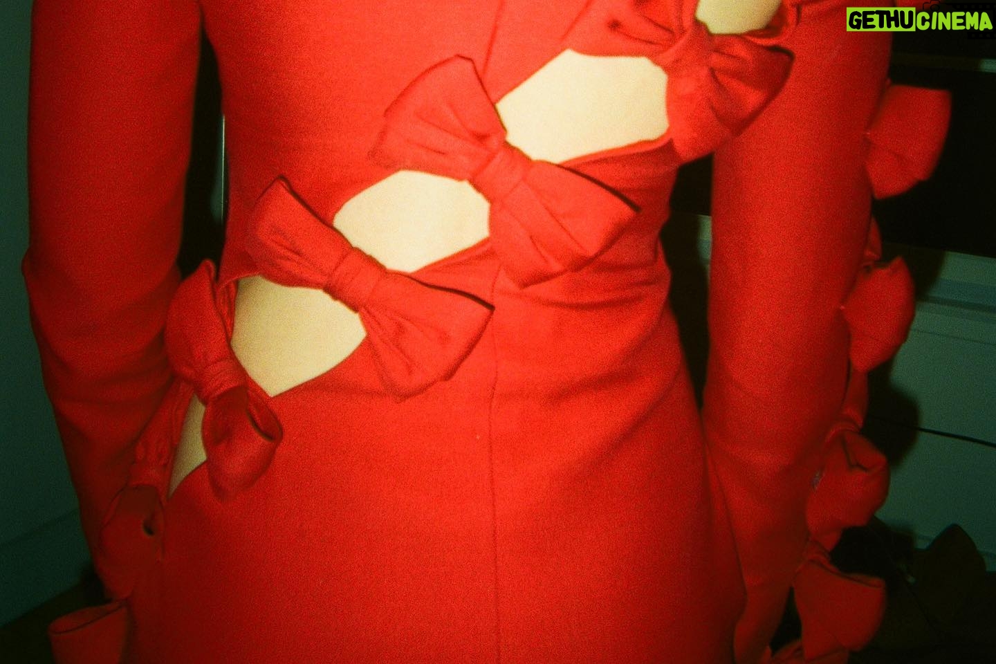 Olivia Scott Welch - 3 Likes - @maisonvalentino 🍝