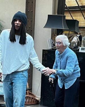 Olivier Rousteing Instagram - Family FIRST ♥️ 
My grandma is in the hospital but reading my new interview in @gqfrance , love you mamie and merci for all the incredible values and education I Got from you.
Je t’aime mamie 👵🏼