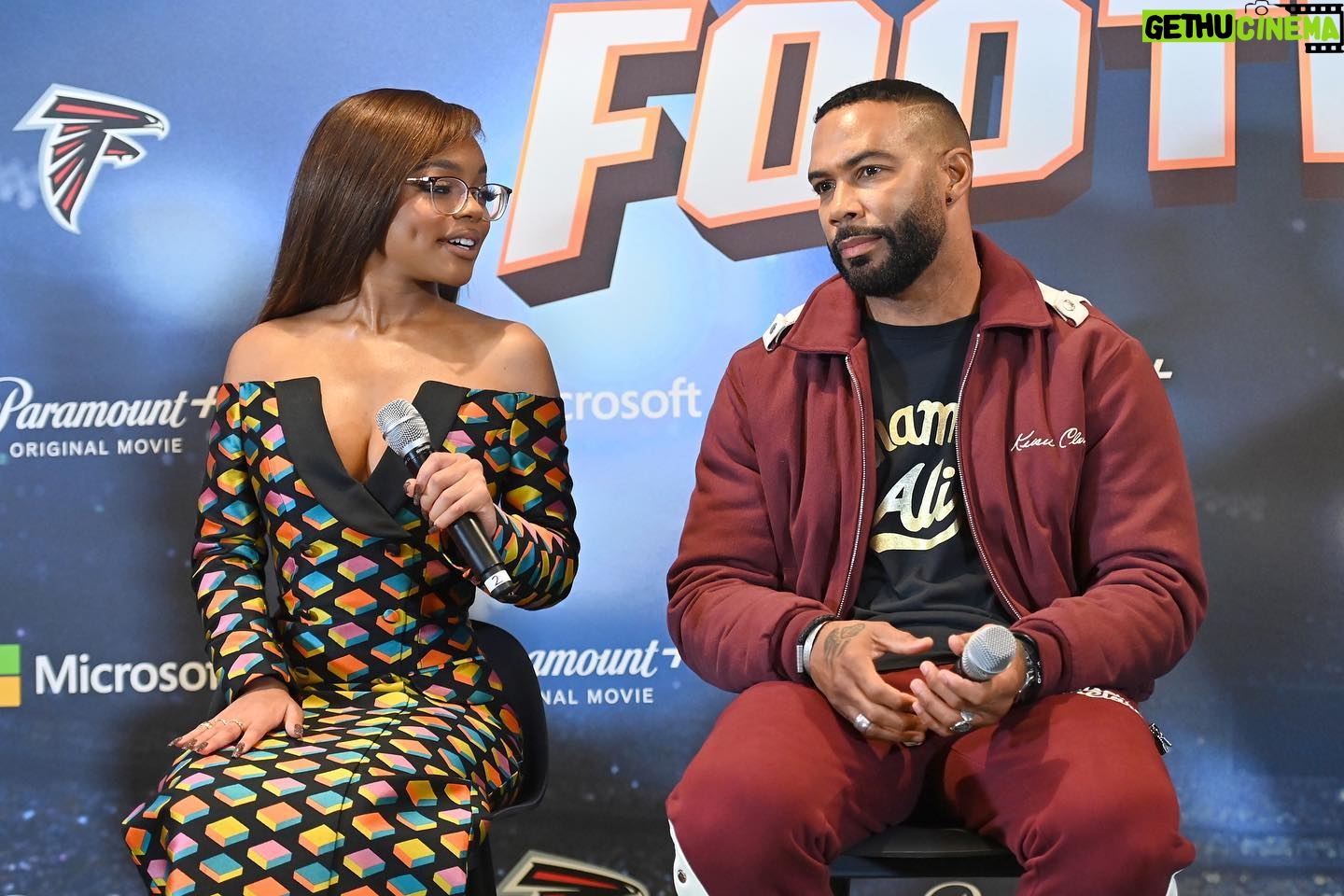 Omari Hardwick Instagram - The train is coming & the fantasy will be made real November 25th! Thank you my beloved our & my hometown of the A….for rolling out the green carpet for this special team of producers, film maker, cast & crew!🙏🏾 #FantasyFootball on @paramountplus ❤️🦅🖤 📸: @ceopeso Shouts: my bro @clay_visions @billieegene @sobellemakeup @just.jalon