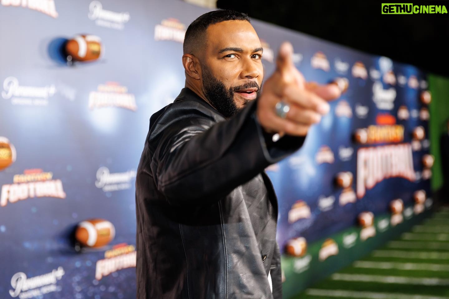 Omari Hardwick Instagram - The train is coming & the fantasy will be made real November 25th! Thank you my beloved our & my hometown of the A….for rolling out the green carpet for this special team of producers, film maker, cast & crew!🙏🏾 #FantasyFootball on @paramountplus ❤️🦅🖤 📸: @ceopeso Shouts: my bro @clay_visions @billieegene @sobellemakeup @just.jalon