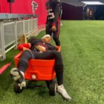 Omari Hardwick Instagram - If you haven’t locked in yet…come hang out wit ya peoples. From 8 to 88…we did it all for y’all... Including the ball! 🖤❤️ #FantasyFootballMovie now streaming on @paramountplus 🏈🎮 *Big UPS to Coach Mike Sherrard … @don_l_p @therealquinnporter @g_ducre @jahdy_p @maiya_esabella KB, Zen …. @sobellemakeup @jigcutme @tmosshairartistry @jeromedemonte @juniorsaidso crew for ALL you did to keep us right! 🙇🏾💪🏾