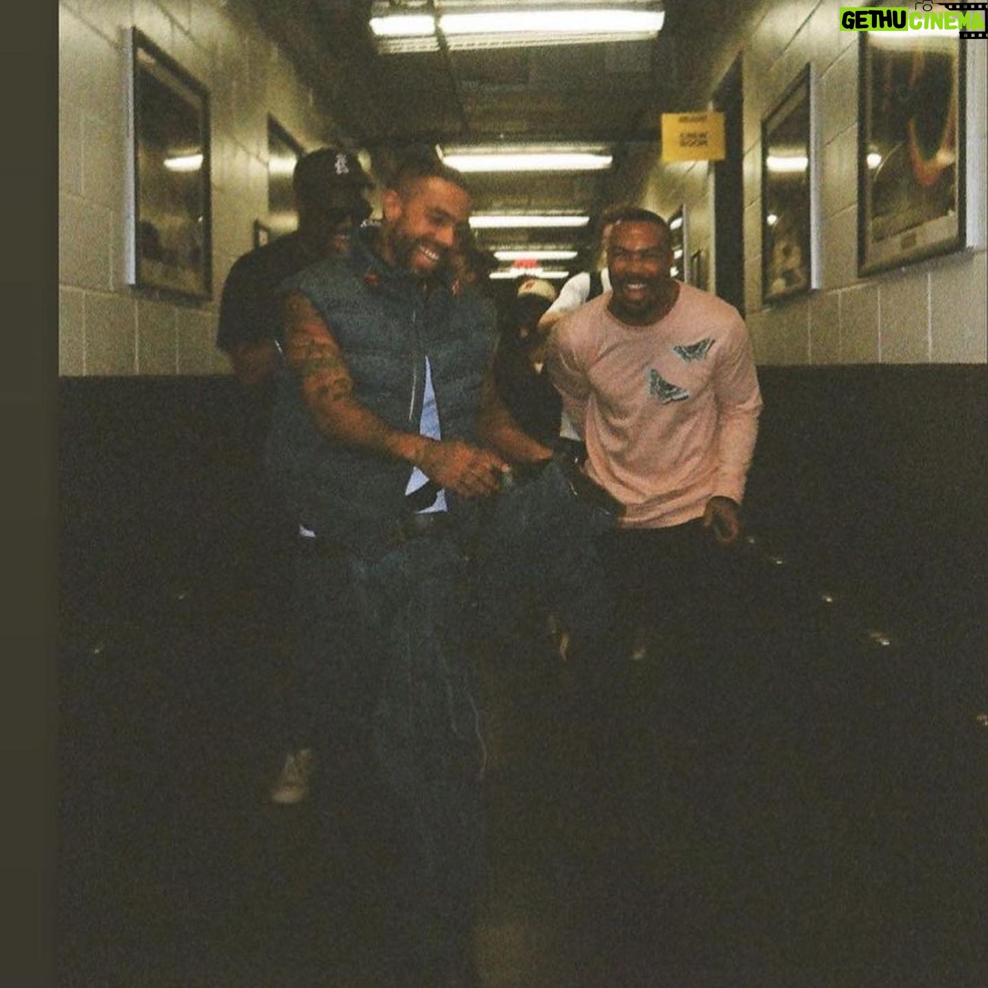 Omari Hardwick Instagram - Jabs from Ali when they spit Paragraphs of graphs Like Dali I paint a pic Til you saw me on some king shit like i’m Tip Til even the blind can see how we did it We could be free Like up by 6 in quarter 3 But we outa order a bit Like i G Need dat alphabet where da G’s come before the i’s Too my i’s be counterfeit G Big ME’s & small teams So we down by 6 We could be free by all means..…Malcolm Window pain pic We could be free & I ain’t talkin’ played by Hardwick left slain like Nip In a hard script on a tall screen wit Xzibit We could be free If we let go of da pain a bit & exhibit restraint from unloading da clip true shit or runnin’ game on a queen you made a chic When you hit it’s da same as if da bullet was a dick We could be free But we chasin’ dollars quick wit No God The Father to put it wit So we farther when we slip It’s a shame we back on da slave ship OUR fathers came in chains & whips & they could’a quit but instead remained until slaughtered dead So we shouldn’t forget The blues that came wit da reds Need less boos & more yeas Loose shoes left bros & brus dead So i dream like da cool dude wit da dreds who believed in redemption blues & always said..…. There’s more to get & WE COULD SEE clear that the rain ain’t always wet Somedays it’s just the only thang left To clean the stains of all the sore kids tryna find some game to score wit… #WeCouldBeFree Sing da refrain even more Vic..….