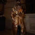 Oriana Marzoli Instagram - Sabíais que el significado de ORIANA es “hecha de oro”? 🤔🤩 Como mi abrigo de @FashionNova 🥂🍾✨ por cierto, felice reyes chicos* 👑 Qualcuno sapeva che il significato del mio nome ORIANA è “fatta d’oro”? Proprio come il colore di questa bellissima giacca🤩✨