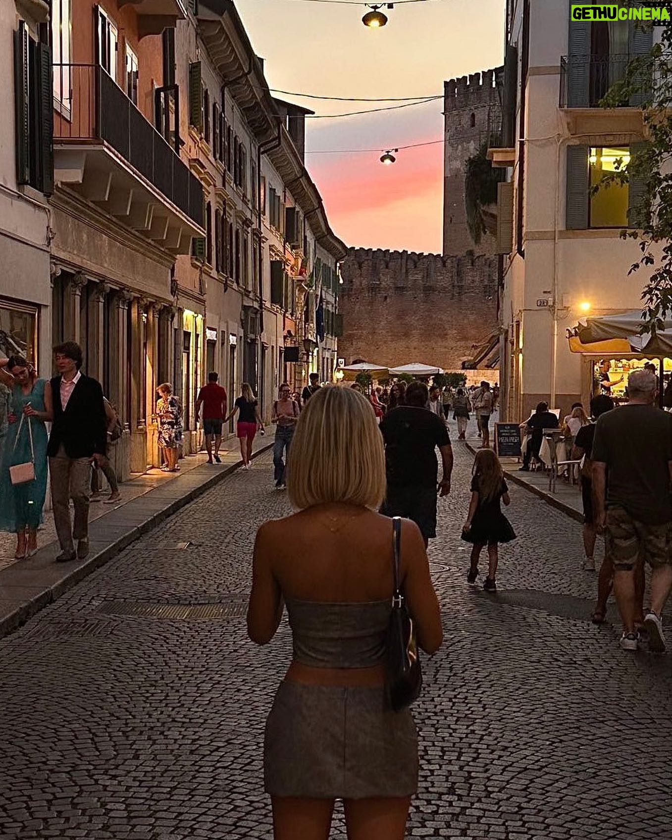 Oriana Marzoli Instagram - Wearing @fashionnova in Verona! ๐๐ฎ๐นโจI love so much this set๐๐ป๐คฉ