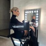 Oriana Marzoli Instagram - Chicos os dejo unas fotitos del Evento de navidad @rabanne donde probé la nueva línea de makeup y la verdad es que me encantó. Sobre todo el producto “Arts Factory Shimmer Bomb - Bruma” para la cara y el cuerpo que te deja un efecto iluminador. ✨✨✨