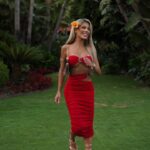 Oriana Marzoli Instagram - Este set de @fashionnova me encanta ❤️‍🔥🫶🏻🌹* Mi fa impazzire questo completo🤩✨