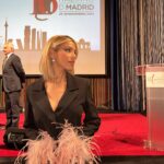 Oriana Marzoli Instagram - È stato un piacere assistere al 16° Festival de Cine Italiano de Madrid 🎥🇮🇹 Entrega de premio a @matteo_garrone_official y la presencia de @diodatomusic que ha cantado una de las canciones más bonitas italiana.🌹 Wearing: @thearchivia 🖤 Photo: @miguelroman_ 📸