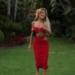 Oriana Marzoli Instagram - Este set de @fashionnova me encanta ❤️‍🔥🫶🏻🌹* Mi fa impazzire questo completo🤩✨
