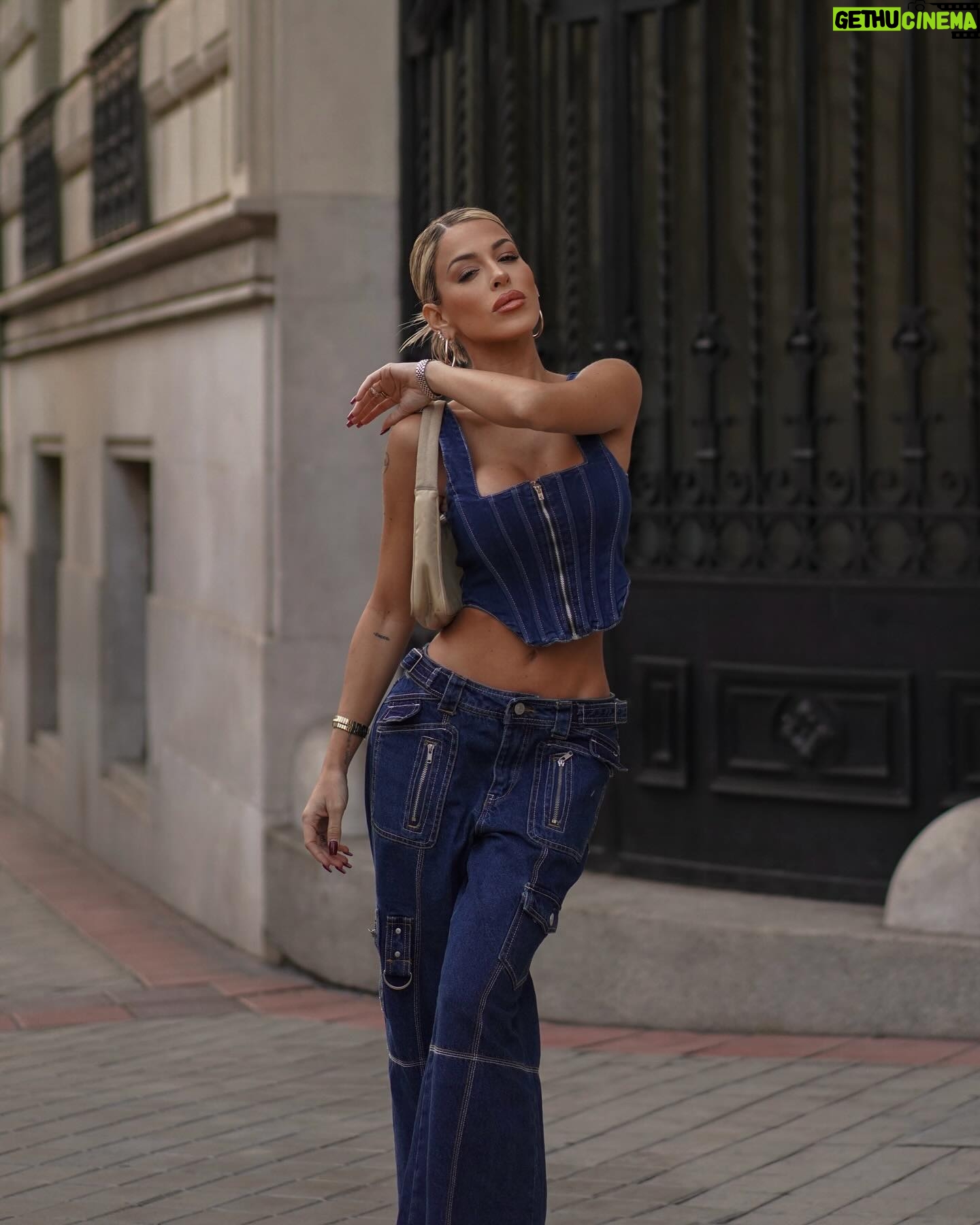 Oriana Marzoli Instagram - Get this look from @FashionNova ! 50-85% off EVERYTHING Hurry, it’s their Black Friday SALE!! 🤩✨