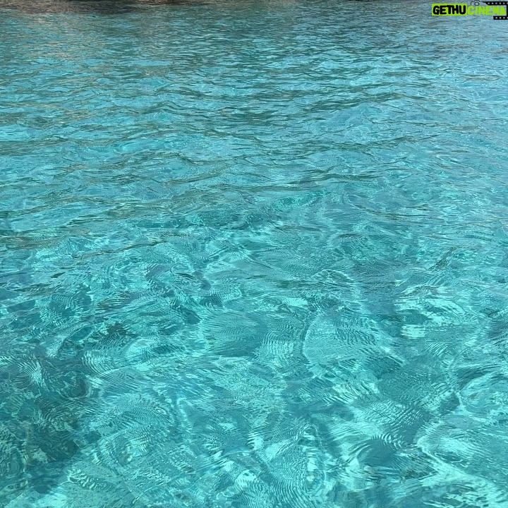 Oriana Marzoli Instagram - Recap di questi giorni nella experience di @sontenofficial x la mia capsule ORIANAMARZOLIXSONTÉN 🐬🌞🌴💦💖