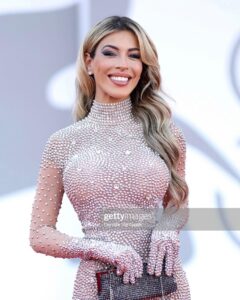 Oriana Marzoli Instagram - È stato bellissimo✨🌹 #venicefilmfestival #lidodivenezia #venezia @labiennale 🇮🇹