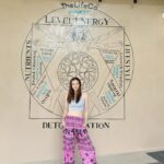 Ornjira Lamwilai Instagram - ปีที่ 3 ละกับการDetox รับสงกรานต์ รอบนี้เข้าโปรแกรม water fast … อีก 7 วัน มาดูผลลัพท์กันค่ะ 😄 @thelifeco.phuket #สุขภาพสำคัญเสมอ