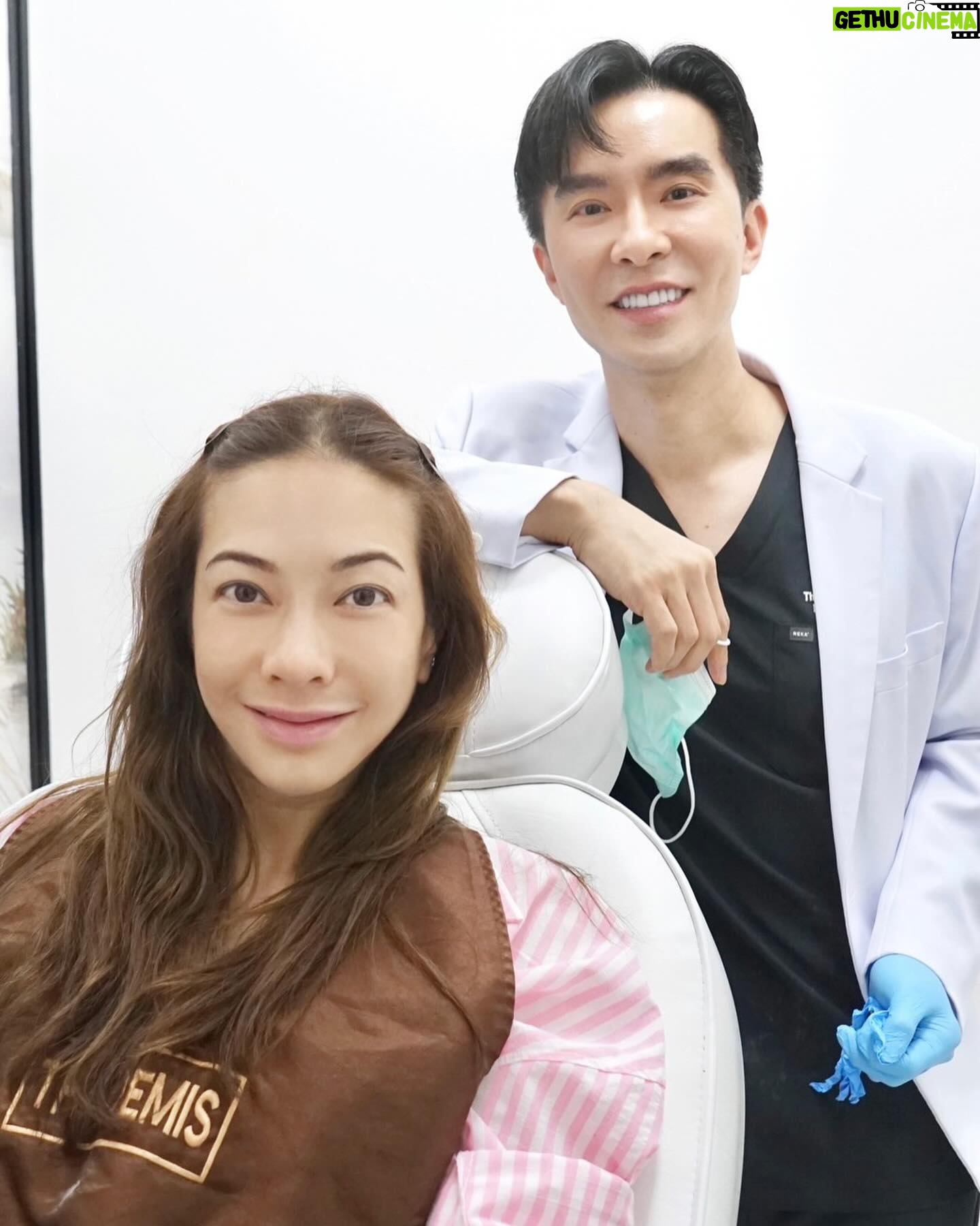 Ornjira Lamwilai Instagram - คนชอบทักว่าหน้าเด็กกก ตัวนี้ เลยชอบมากกกก skin radiance ที่ @thedemis กับ คุณหมอ @drjoe_thedemis กลับมาซำ้เพระความประทับใจล้วน เลิฟฟฟฟมากค่าาา 🩷🩷🩷