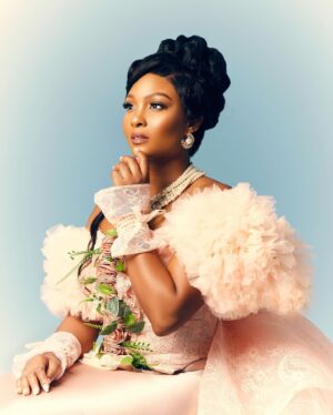 Osas Ighodaro Instagram - 🌷✨ Ready to step into the spotlight for the most fabulous ball of the season 🌷✨#BridgertonNetflix 

👗 | @xtrabrideslagos
✨ | @_emmanuelgoodnews
💄 | @adella_makeup 
💇🏾‍♀️ | @bernardsmiless 
📸 | @photogirlnaija 

#BridgertonS3 #Netflix #Premiere #actor #blessed 🌷✨