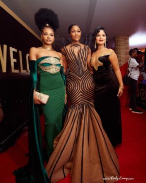 Osas Ighodaro Instagram - Thanks for such nice captures!!! Much Appreciated @rockyemmyphotography you too sabiiiiii 😊😊😊

Moments from #AMVCA10

#actor #blessed #osasighodaro ✨