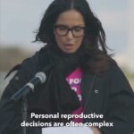 Padma Lakshmi Instagram - There is no true freedom in America when people cannot decide what happens to their own bodies. It’s that simple. It’s not about “life”, it’s about power and subjugation. It’s another way the patriarchy holds us down. My power to reproduce is just that. Mine. If the Conservative Right really cared about children’s lives, there would be common sense gun control laws, universal background checks, and a ban on assault rifles for a start. Today is the 51st anniversary of the Roe v. Wade decision and instead of having something to celebrate, I am saddened that my daughter will have less rights than I and my mother have had for decades. 🎥: @ppadmv