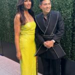 Padma Lakshmi Instagram - What an honor to be recognized by my Asian peers with the Gold Legend award. This night felt surreal! What a coup to work with @chef.vijayakumar to serve our home cooking at such a wonderful fancy gala. Rather than the regular meat and potatoes we had idlis and sambar to start, and for the main we served meen moilee with basmati rice. Simple, elegant and so delicious. The curry leaves from the whole dinner were from my stepdad ’s farm @prasads_curry_leaf. Growing up, I wish I had had something like Gold House. I have always felt like I had to translate who I was and explain my culture. And that can sometimes feel lonely. But I don’t feel that anymore, I feel like Gold House has given me the community I’ve always longed for. A special thank you to @cartier and @cinqasept for my gorgeous jewels and dress. I’m humbled and honored to be a part of @goldhouseco and to have finally found my squad! @kimchi_chic @goldhouseco @alokvmenon @bingchen @chef.vijayakumar @rupikaur_ @poornagraphy @chefmelissaking @cartier Photos by: Jon Kopalof Rodin Eckenroth Tommaso Boddi @kanyaiwana