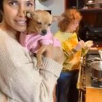 Padma Lakshmi Instagram - Always cook for your friends! #feastwithfriends #hypewoman #dineathome