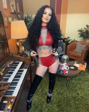 Saraya-Jade Bevis Instagram - Cunty.