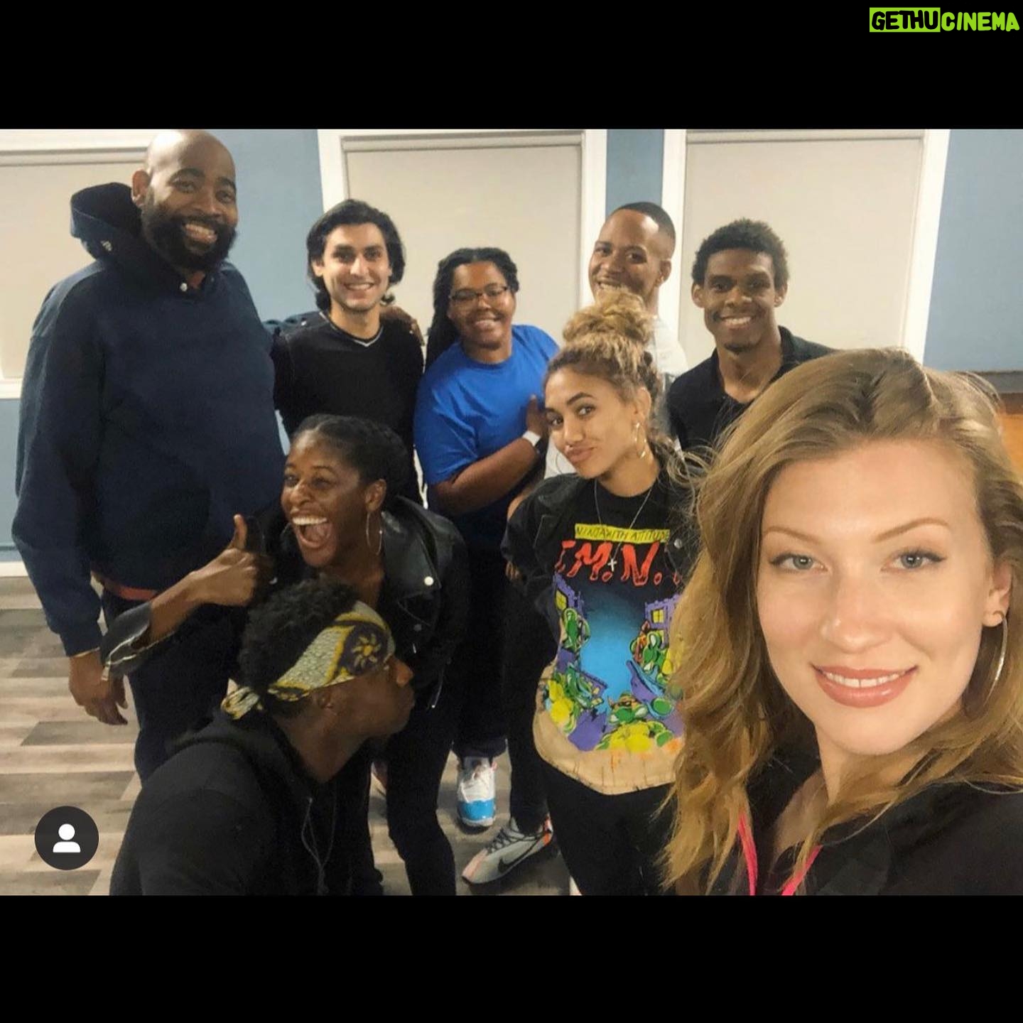 Paige Hurd Instagram - Dustin Felder. This is so so beyond hard for me, i’ve sat on this for days. This man!!! i met last year for a ONE time coaching session for an audition. That session to practice for my audition ended up being a 2 hour convo of me crying defeated ready to quit. Dustin was the FIRST person in my years of life to ask me how am i and knew i was lying when i said “good”. He felt it and said nah mama i feel something is up , what’s going on, he didn’t even know me...i was so depressed so anxious and this man saw through it all. He saw my potential, my talent and we bonded that day on our love for God. We had church , we talked, cried (well i did) and laughed and prayed. After that i joined class and Wednesday’s became the happiest days i have ever had. This man y’all, wow was incredible and i just wish everyone could have met him. Dustin is a huge reason i’m still kicking and fighting. I was introduced to these amazing people in these videos and pics who i love and made me so happy every week. Our talks meant the world, I was just in class last week and I’ve been sick to my stomach the past couple of days finding out the news. Thank you Dustin, i am SO glad i was apart of your journey and life. You helped me get back kicking and we were pumped when I got back to being and feeling like myself and booked my newest jobs one that’s huge and i just didn’t get a chance to tell you about the latest. Rest Peacefully.I LOVE YOU SO SO SO SO MUCH. i’m not sure i’ve ever had a loss like this one. Thank you. I will miss you beyond belief and will mention your name to every room i step foot in. I hope to make you proud because that’s important to me. Please keep this family in your prayers, this a tough huge loss for everyone “Love you more” -Lil sis/ “lil mama” P. .
