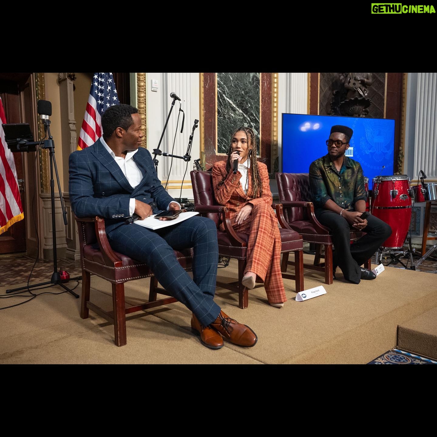 Paige Hurd Instagram - Blessed to have been chosen to participate in the first ever Afro-Latino Heritage Celebration at the White House. It was empowering to be able to represent Afro-Latina women in Hollywood discussing disparities and solutions & celebrate the Afro-Latino identity with all that attended. 🖤🇵🇷