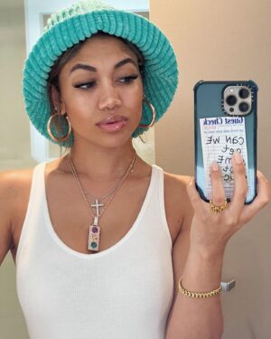 Paige Hurd Instagram - brunch me baby 🥂✨