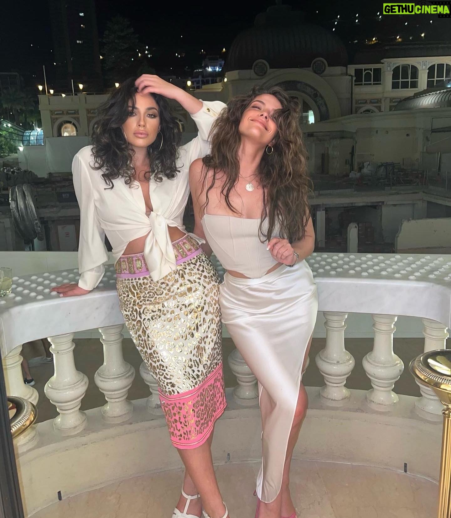 Paige Spara Instagram - Honeymooners 🥂 (outfit inspo by my one and only @inbarlavi ✨) thank you @berrandpartners for the beautiful necklace ❤️