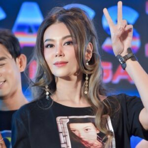 Pakkaramai Potranan Instagram - ไว้เจอกันในคอนเสิร์ต " Cassette fest maga hits dance ลืมโลก โยกตัวแตก "  นะคะ ชาว 90 ทุกท่าน คิดถึงทุกคน๊าาา❤️