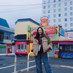 Pakkaramai Potranan Instagram - มาแล้ว พักฟื้นวันแรก หายเจ็บหายมึน (ยังมึนยานิดๆ)  มีแรงลงรูปแระค่ะ ป.ล. นางเล็กๆไม่ต้องห่วงนะป๊ะป๋า ปลอดภัยดี 🤍🤍 ขอบคุณชุดสวยจาก @brandnameforrent.official2 ค่ะ สวยทุกทีที่ต้องการสวย 😛😛 @jaae_love_u ขอบคุณนะคะ