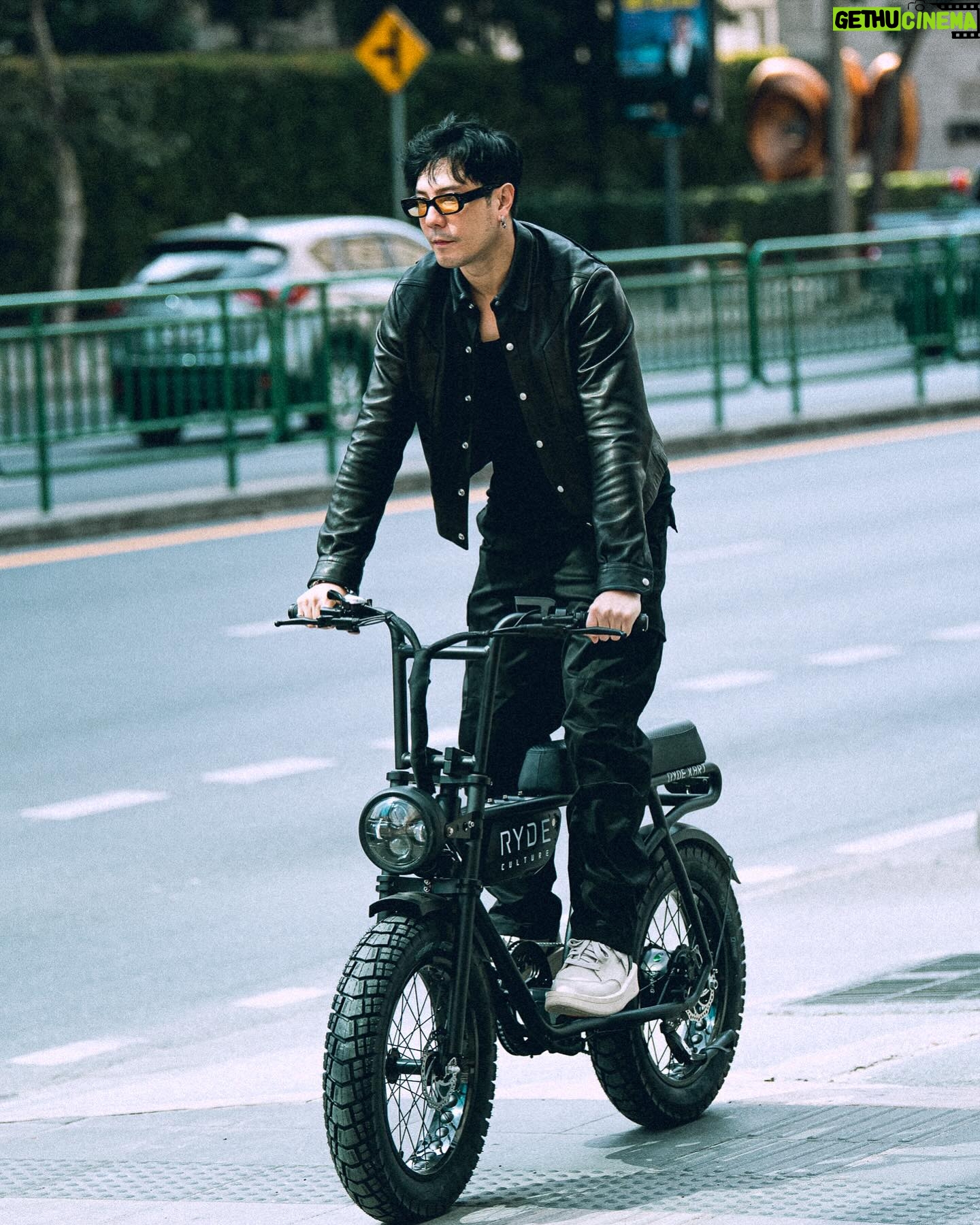 Pakorn Lam - 4.2K Likes - 🥷