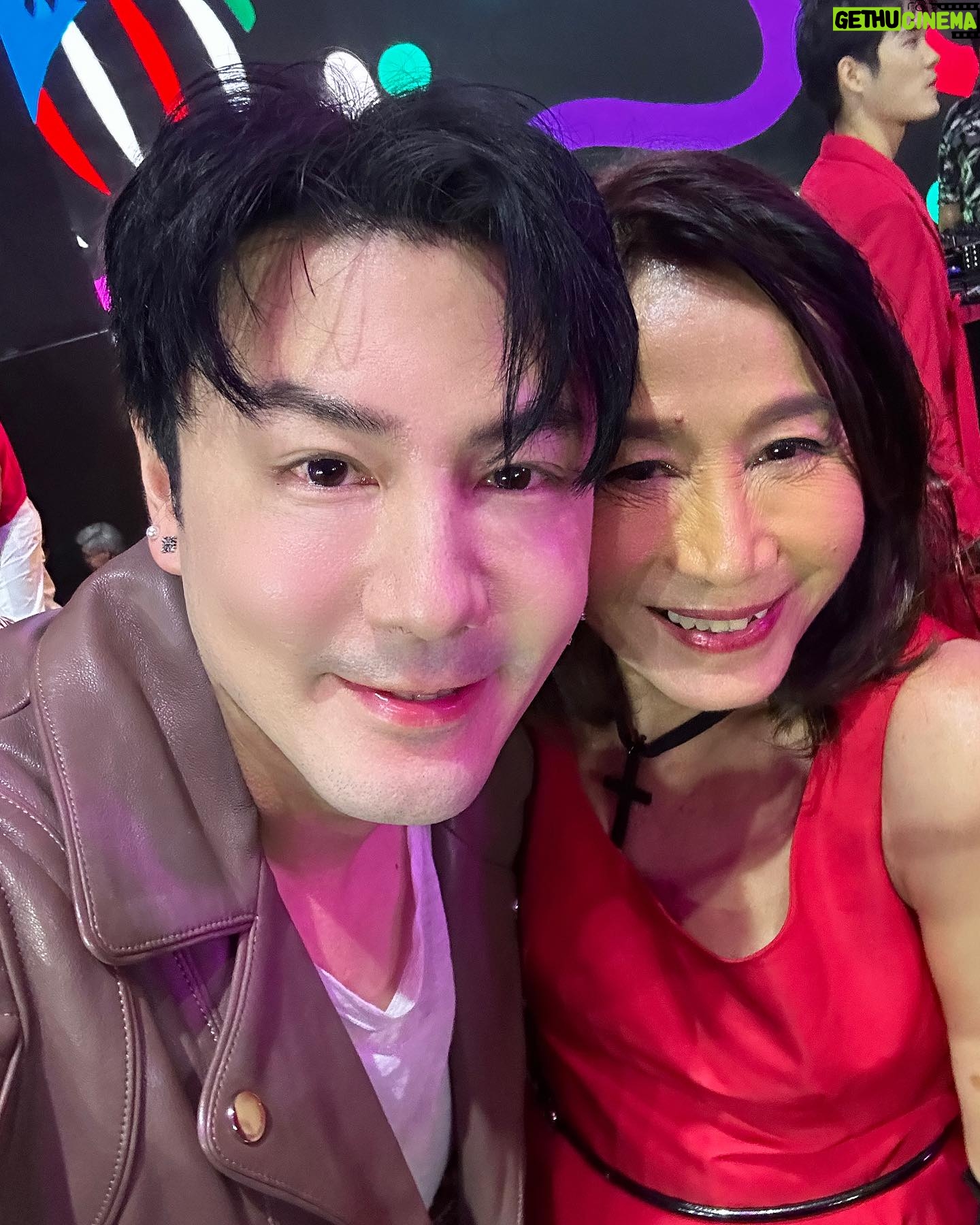 Pakorn Lam Instagram - With my Coolest Sister ever ❤️ All the love To you na krub
