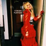 Paloma Faith Instagram - There are times in this show where I am very close to the edge and I look up at the band and they are encouraging my freedom and inner wild and I think omg what else am I capable of? Nottingham night ✌️ Wearing @aniyerecords @edwardcrutchley @miumiu @noirkeininomiya @dreamsisterjane @cest_jeanne Styling @phoebearnold Live Photos by @abbidraperphoto