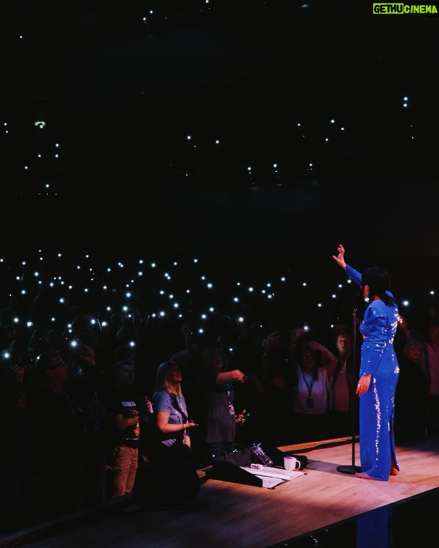 Paloma Faith Instagram - Manchester night one uplifting , joyous and life affirming thank you all for being the longest standing relationship I’ve ever had romantically …. I love you all Pics by @elljmorgan Hair by @eamonnhughes Wearing @burberry @atsukokudolatex @maisonalaia @jamemme