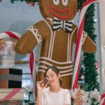 Pamela Bowie Instagram - That comforting warmth of Ginger Biscuits sweetness 🧡🎄🍪 @jomalonelondon #SeasonOfScent #JoMaloneLondonID