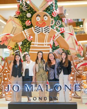 Pamela Bowie Instagram - Indulging in Jo Malone’s holiday specials adds a touch of luxury and excitement to your favorite seasons of all! 🎄🤍✨ #JoMaloneLondonID