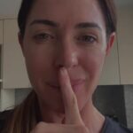 Pamela David Instagram - @danielevila cocina en vivo!!! Dos tipos de tortilla de papa. Que tengan bendecido fin de semana. 🥳🥳🤣