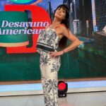 Pamela David Instagram - HAY EQUIPO!!! #lookdehoy @liartepaula #makeup&pelo @nacha_gama #estilismo @maiteirazu #pelosano @bebesandersok Buenas Noches !!!! Que descansen 😇