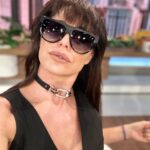 Pamela David Instagram - #lookazo de #viernes para #desayunoamericano 💣💣💣 @veronicafarmoda 💣💣💣💣 #choker @basilia_accesorios # #boots 👢👢 @saveriodiricci #milook #lookazo #tendencia #moda #makeup #pelo @nacha_gama #asesoramiendodeimagen #style @maiteirazu Qué le pasaba señora que estaba con lentes de sol en el estudio??? 🤣😂😂 #sunglasses #amo #modernos @teresacalandraanteojos