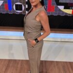 Pamela David Instagram - Semana de Mayo 🇦🇷 @garofalo.ar 👗 @basilia_accesorios 💎 @theurbanconcept 🫶🏻 @escarapelitamia 🇦🇷 @nacha_gama 💄 💇‍♀️