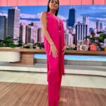 Pamela David Instagram - Hoy le pusimos color al comienzo de semana!!! Amo @janis.oficial !!! 💣💣💣💣💣💣. #accesorios @theurbanconcept 🔥🔥🔥🔥🔥🔥 #makeup #pelo #estilismo @nacha_gama 🥰🥰🥰#moda #milookhoy #ropamujer #peinados #indumentaria #accesorios #lookdedia