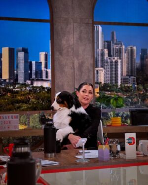 Pamela David Instagram - Ayyyyy diossss este perro me enamora todos los días!!! 
Tinto te amo taaanto 🫶🏻🫶🏻🫶🏻🫶🏻