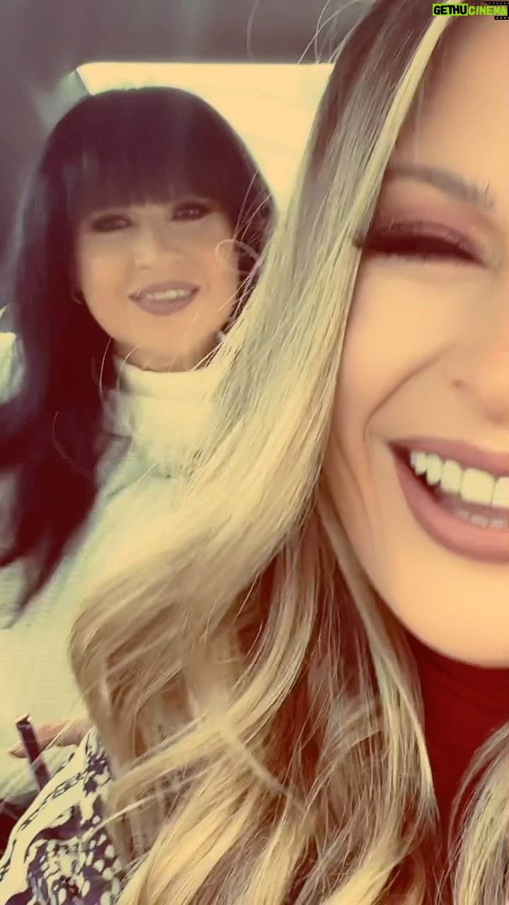 Pamela El Kik Instagram - مع تاج راسي👑👩🏻🤝👩🏼 بحبك ماما