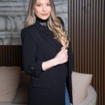 Pamela El Kik Instagram - حلقة بكرا مميّزة مع المميّزة @rabiaazayyatofficial على قناة @alaantv #عَ_راحتك ••• 👑 كل شهر رمضان وباقي السنة وإنتوا بخير 🙏🏼