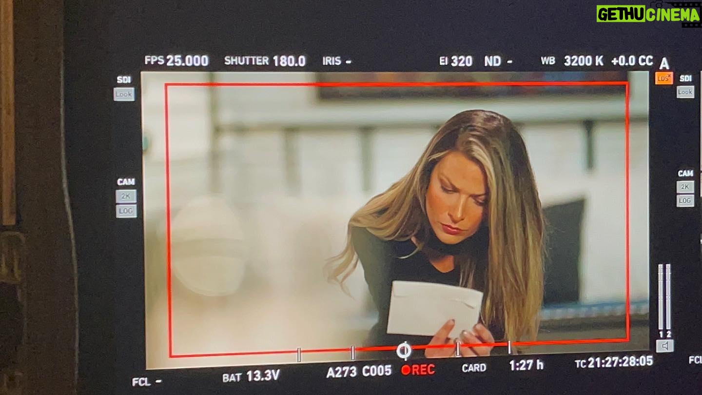 Pamela El Kik Instagram - A L ı A ✨ #crystal @shahid.vod @mbc1