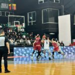 Pamela El Kik Instagram - البوسة كانت للكوتش على فكرة 🫣 مبروك الغايم يا أقوى فريق 💋 #نادي_الحكمة 🏀 #foreversagesse