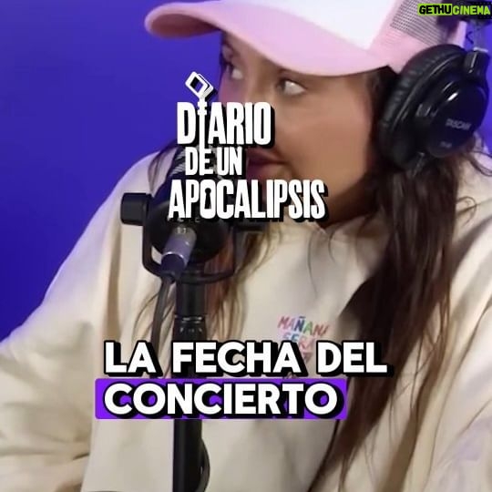 Pamela Leiva Instagram - Ya vieron el último capítulo de nuestro podcast "Diario de un Apocalipsis"??? Oye les contamos toda la trastienda y detalles del momento de la Pame en el concierto de Karol G, así que lo pueden ver en Youtube y Spotify!!! En nuestra casa productora @queseproduce Recomienden a sus amigos, compartan yyyyy PÓNGALE PLAY!!! 😃