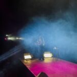 Pamela Leiva Instagram - ¡⭐️Festival de la Comedia en Ñuñoa⭐️! 1) Un Niño me pedió un autógrafo a lo vieja escuela✏️. 2) Conocí a la alcaldesa @emilia.rios.s 🎉 3) Vi a varios artistas de la comedia 🎬 4) Ingresé al escenario a lo Carlos Pinto💨 5) Tuvimos un show increíble lleno de risas junto a los vecinos de Ñuñoa❤️‍🔥. Gracias a todos por acompañarme y aportar con este evento solidario ¡Nos vemos pronto🔥! #ñuñoa #santiago #chile #comedia #humor